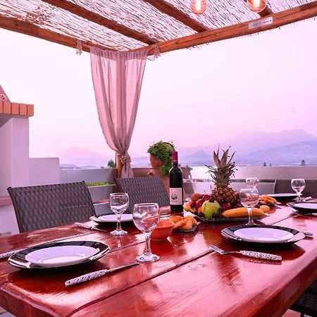 Haritos Holidays Home Pombia Esterno foto