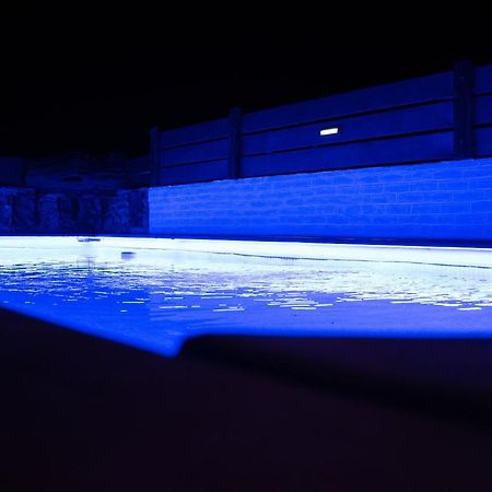 Haritos Holidays Home Pombia Esterno foto