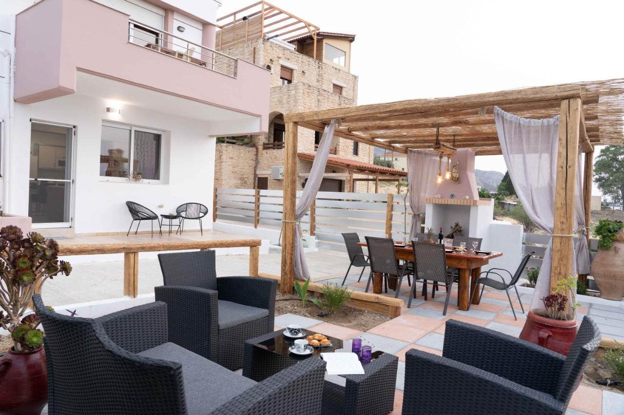 Haritos Holidays Home Pombia Esterno foto