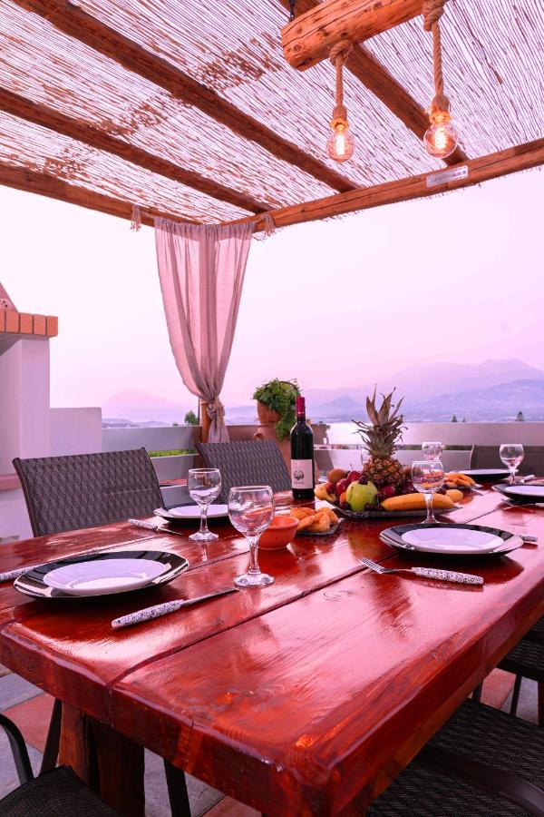 Haritos Holidays Home Pombia Esterno foto