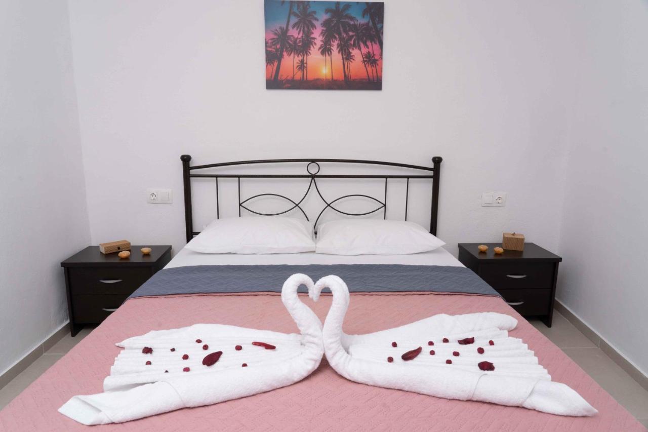 Haritos Holidays Home Pombia Esterno foto