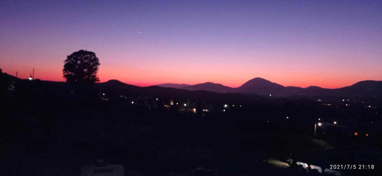 Haritos Holidays Home Pombia Esterno foto