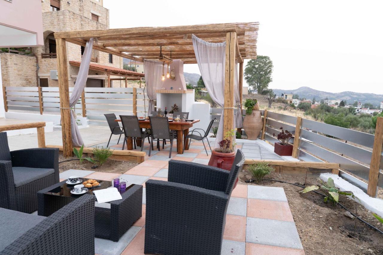 Haritos Holidays Home Pombia Esterno foto