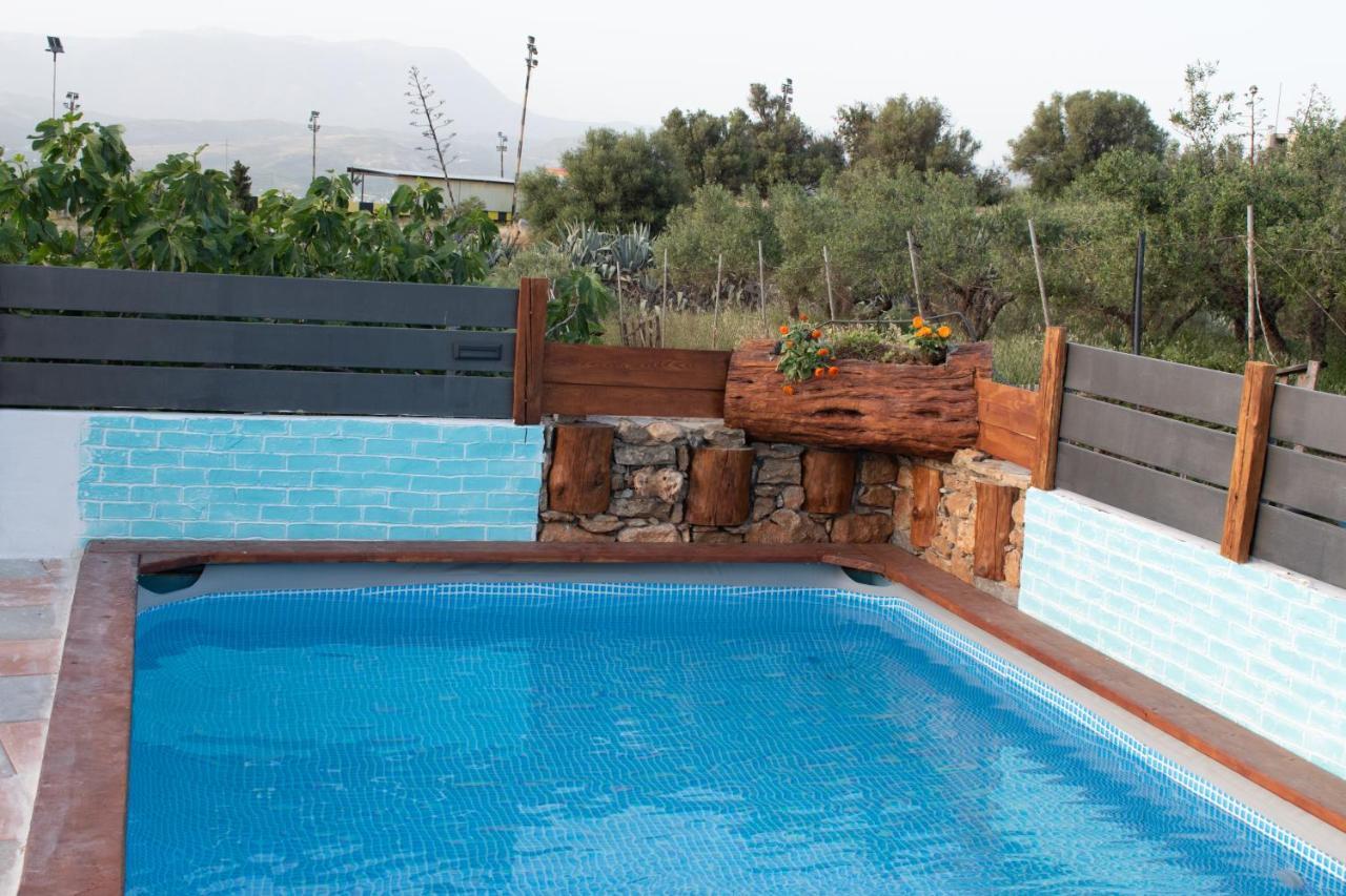 Haritos Holidays Home Pombia Esterno foto