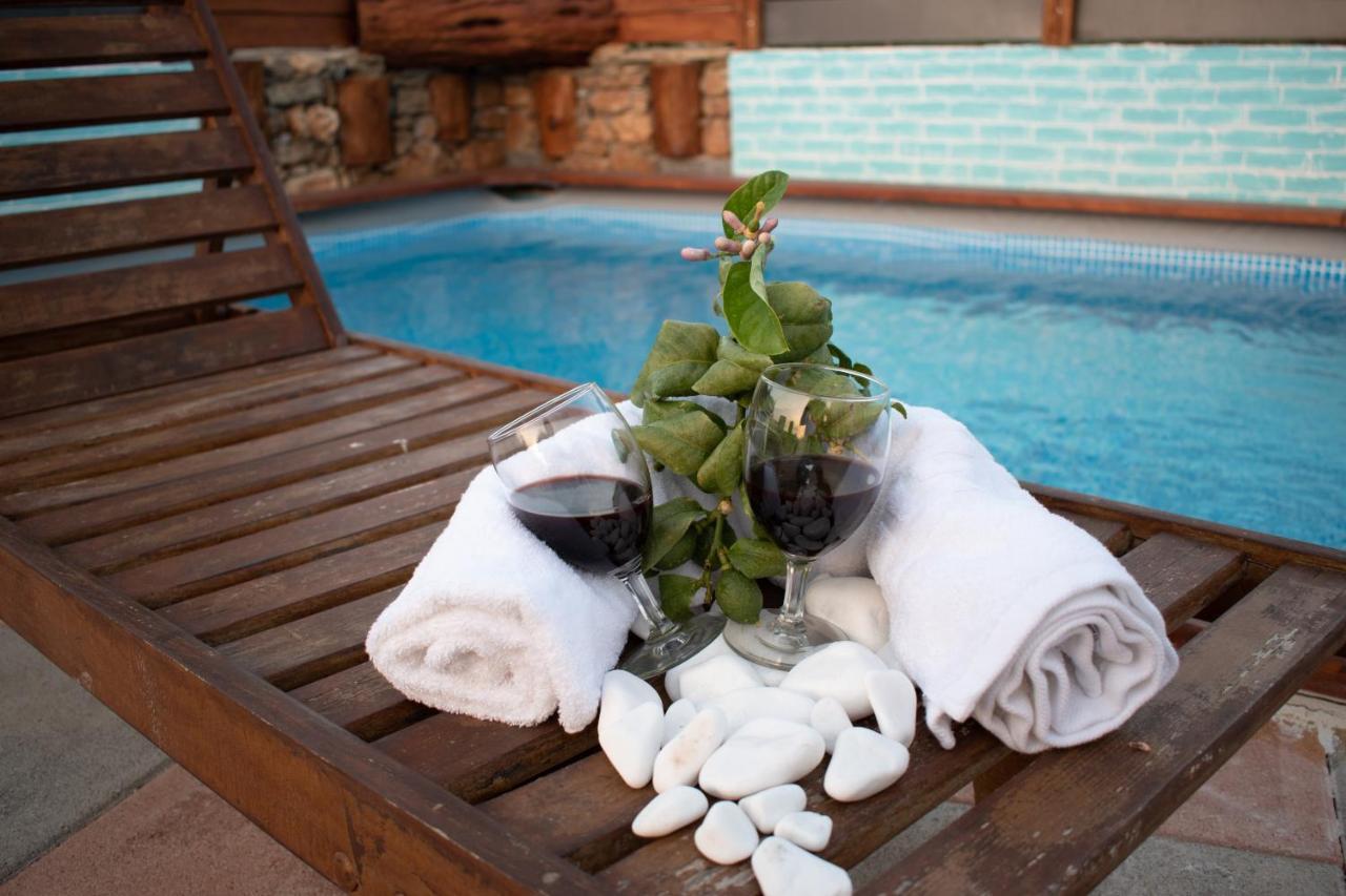 Haritos Holidays Home Pombia Esterno foto